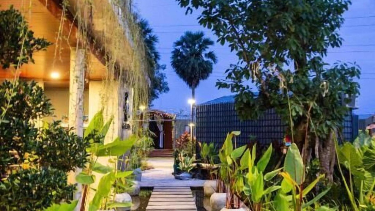 Kampot Resort | Kampot Tropical Village