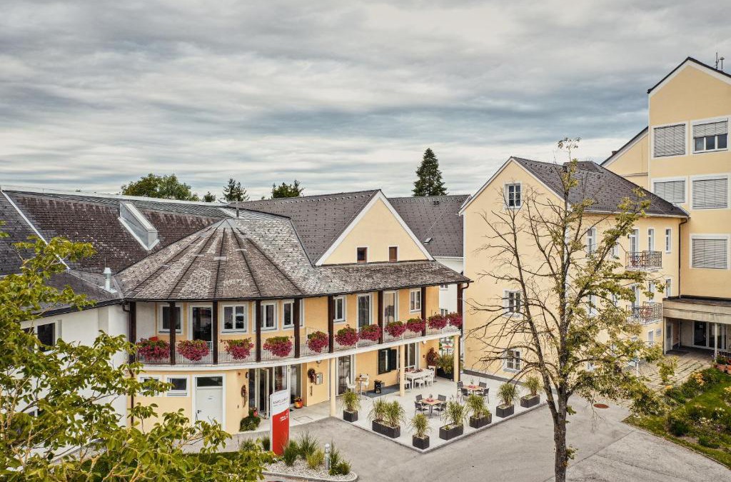Stadl-Paura House | Kapellerhof