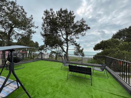 Ureki Apartment | Kaprovani terrace
