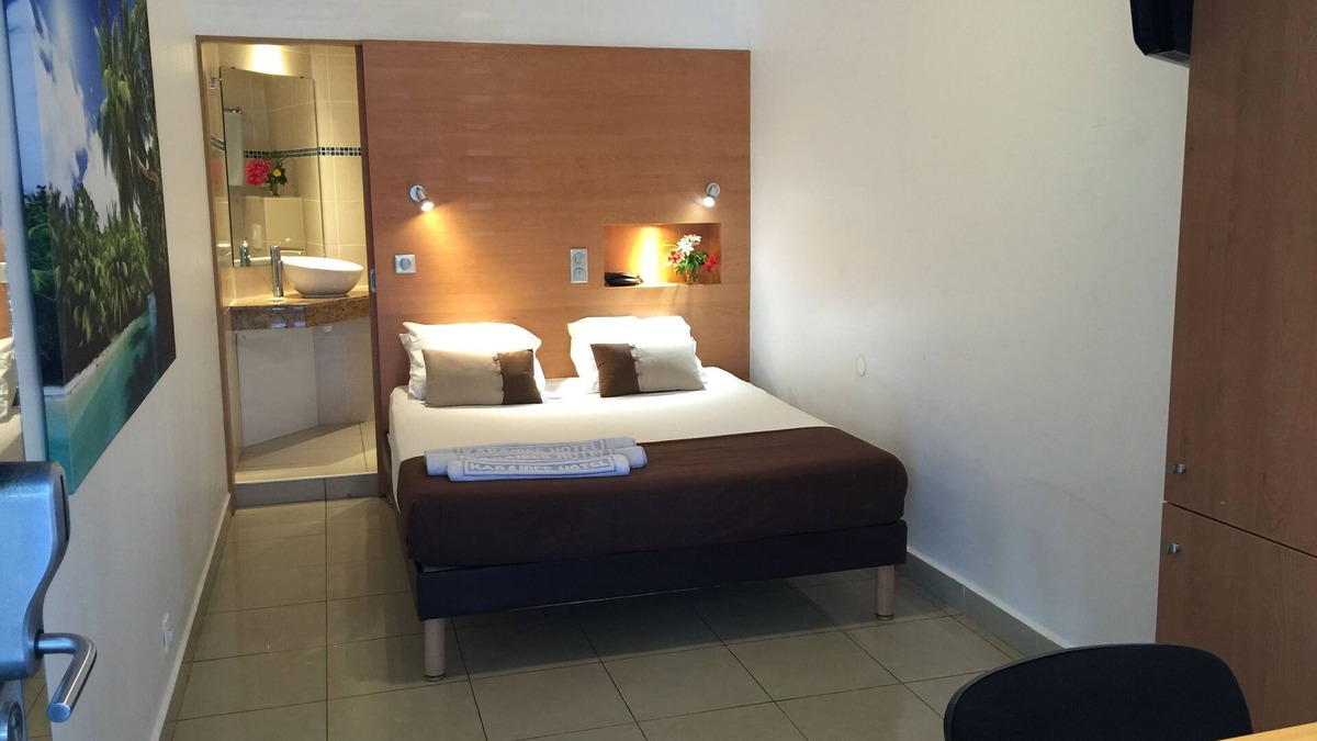 Pointe de la verdure Hotel | Karaibes Hotel