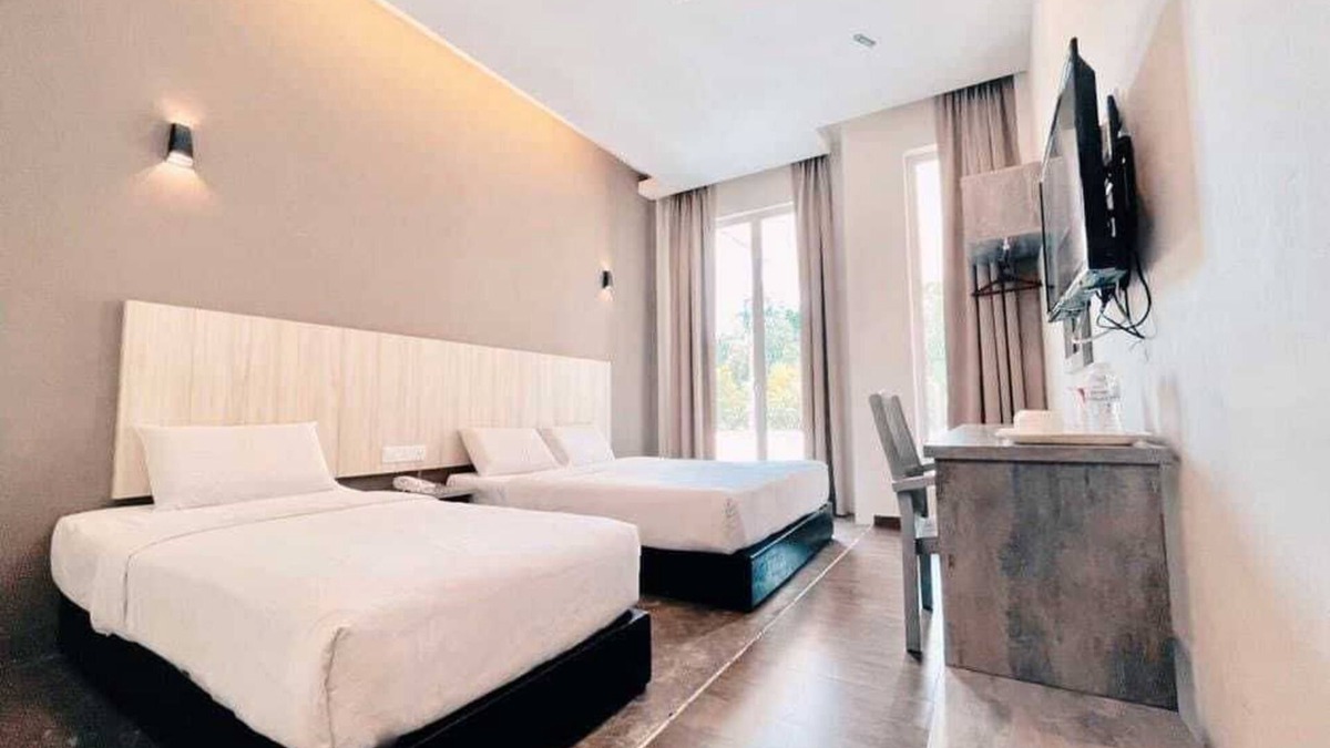 Tanjung Hotel | KARANG TIMUR MOTEL