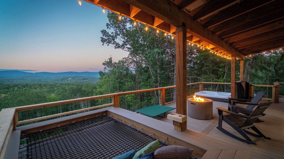 Clarkesville Cabin | KARGOHAUS - One of a Kind Shipping Container Getaway Near Helen ~ Dog Park!