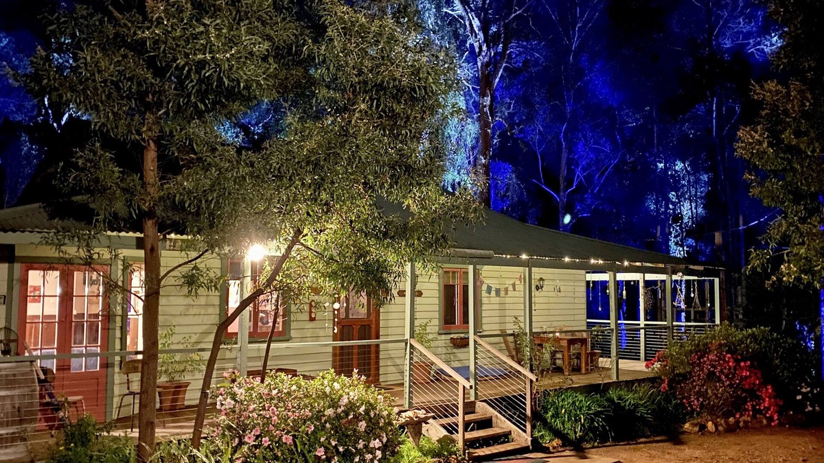Quinninup House | * Karri Tree Cottage *