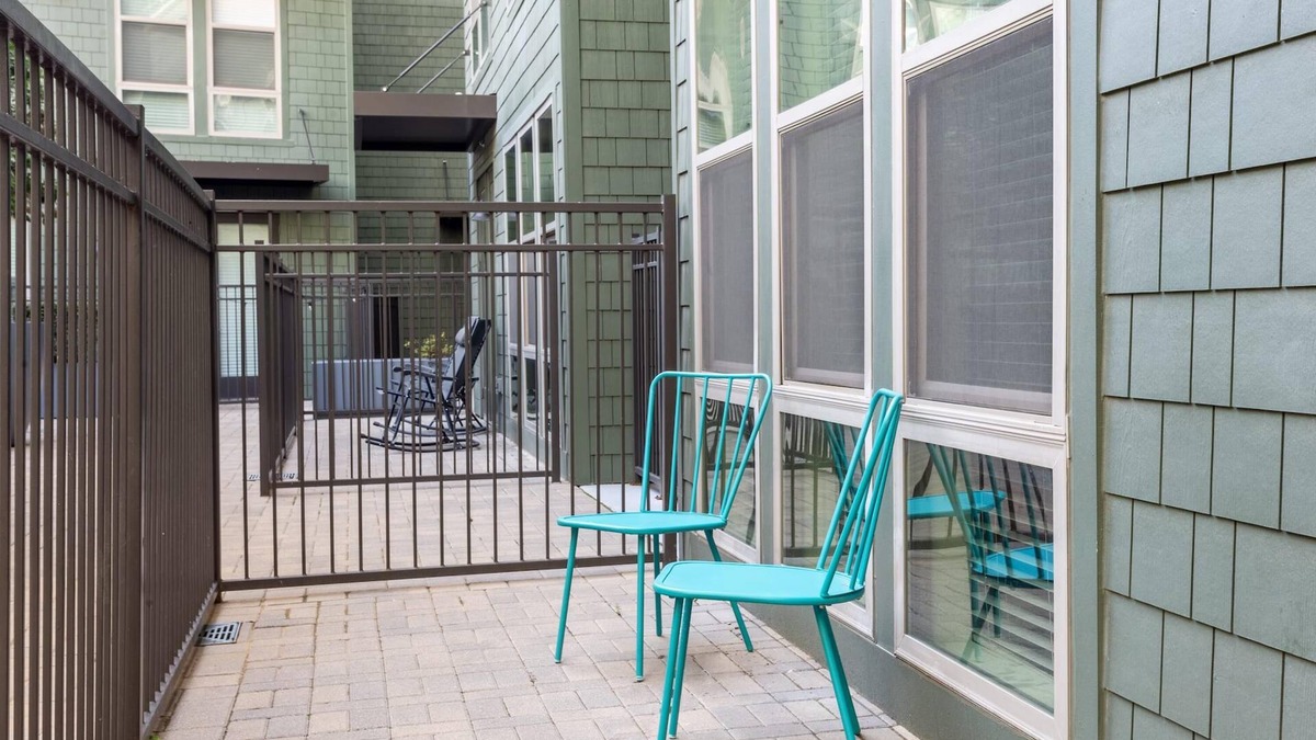 Northeast Dallas Villa | Kasa | Family Friendly Space Minutes to Echo Theatre & Nightlife | Dallas