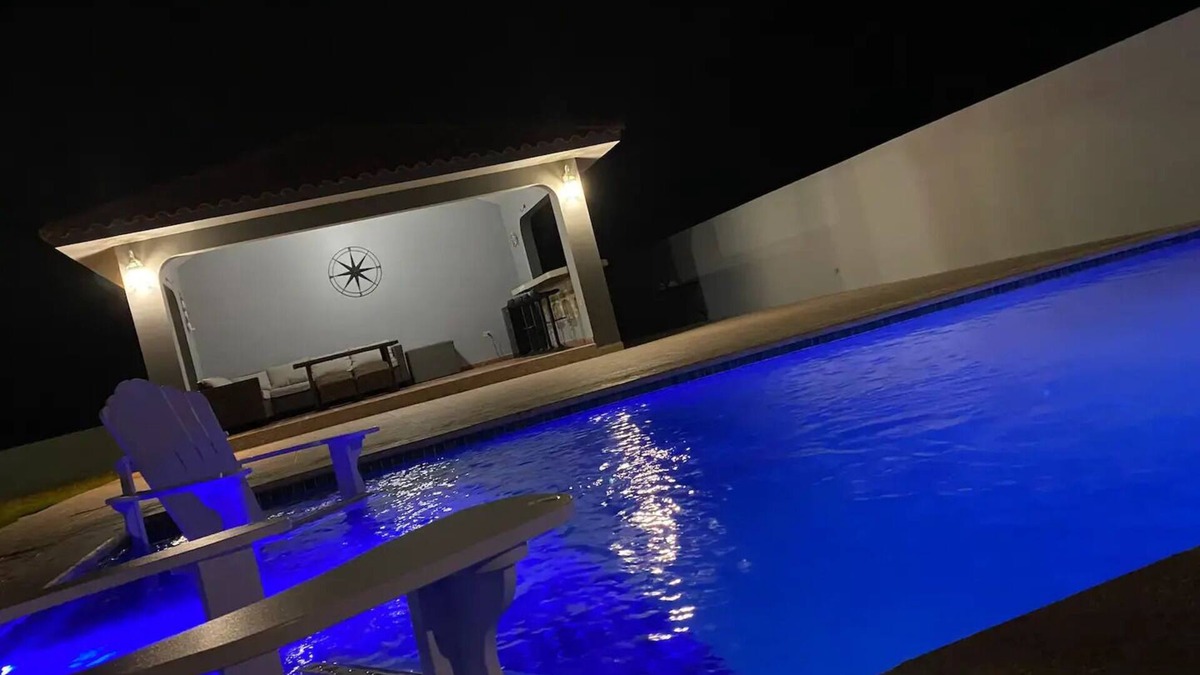 Camaceyes Bed & Breakfast | Kasa Loza - Solar-Powered Villa Near Airport & Top Beaches