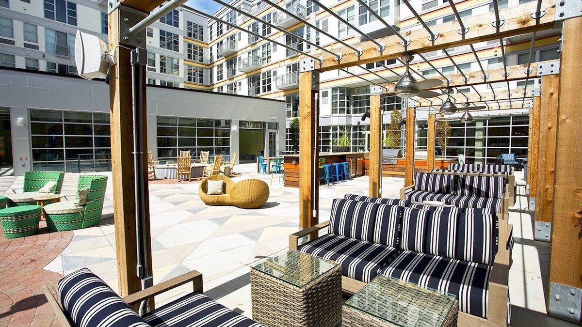 South Side Flats Apartment | Kasa | See Steel City, Family Friendly Space | Pittsburgh