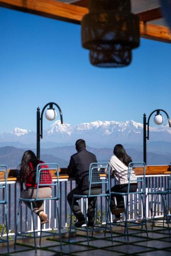 Almora Hotel | Kasar Himalaya Holiday Resort, Binsar Rd