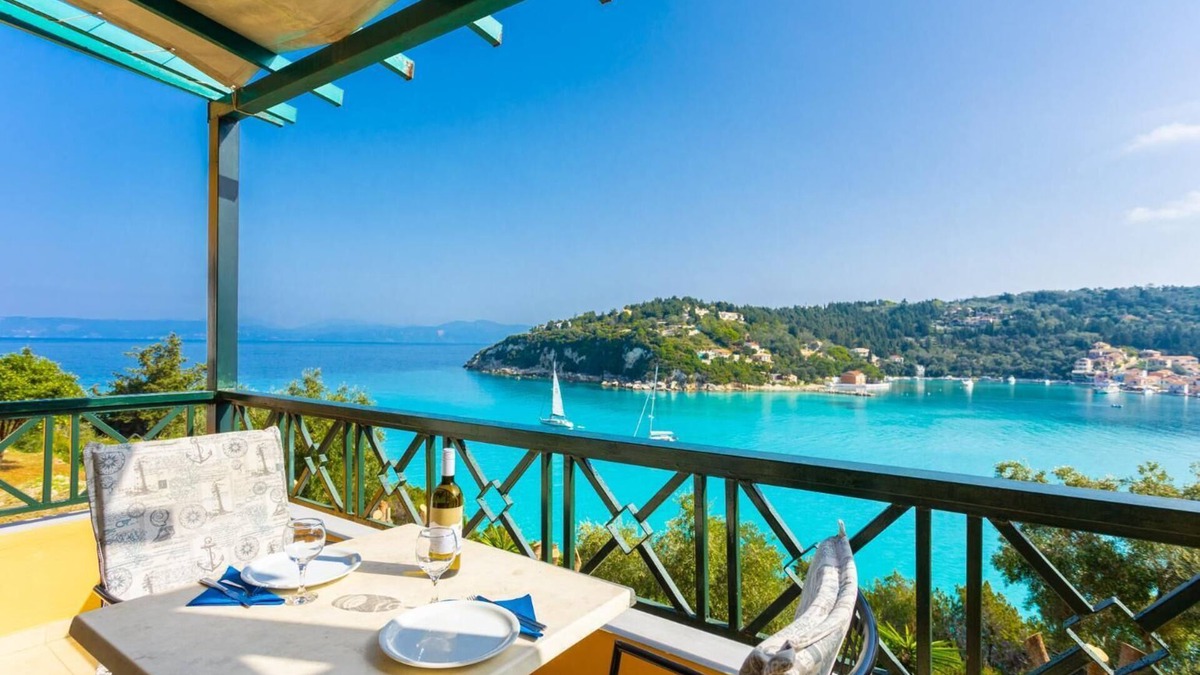 Lakka Villa | Katerina Walk to Beach, Sea Views, A/C