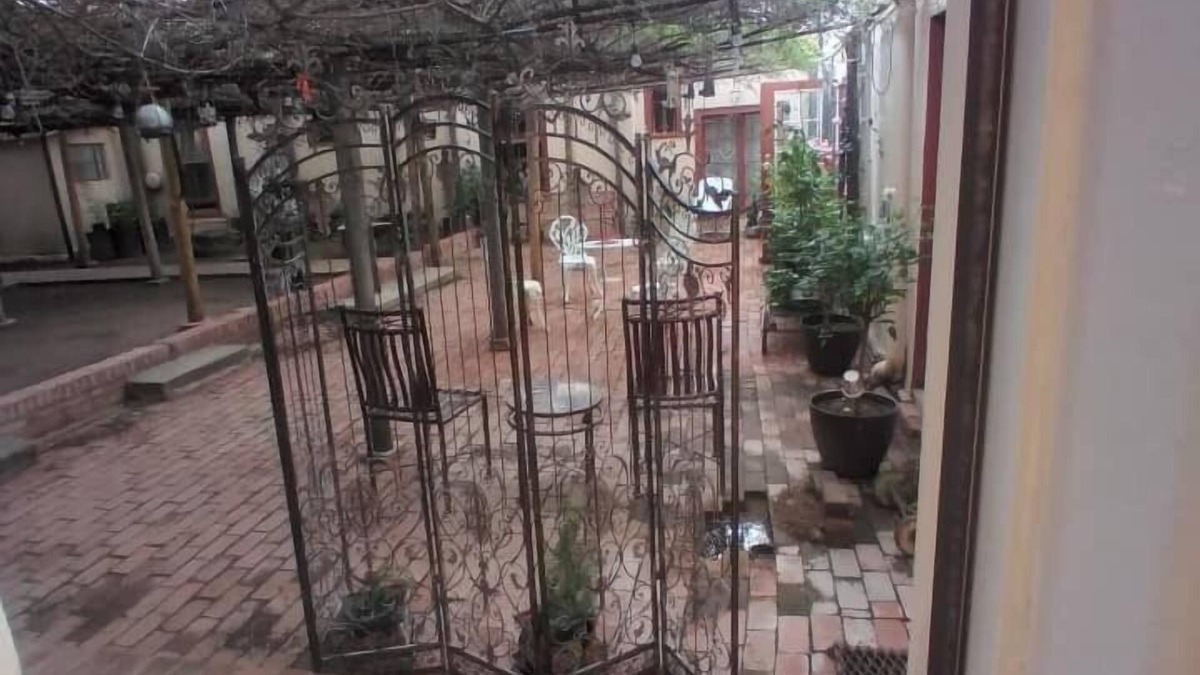Tombstone Hotel | Katie's Cozy Suites