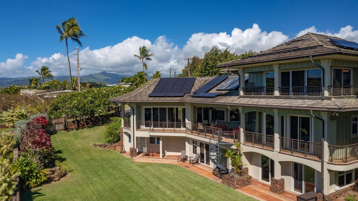 Poipu House | Kauai Luxury home, Private Pool & Spa, walk to the beach, restaurants and shops