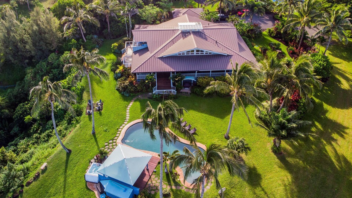 Kilauea House | Kauai Oceanfront Estate on Secret Beach