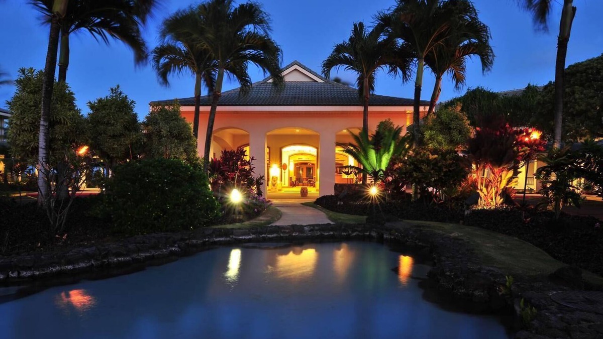 Poipu Resort | Kauai Resort 2 Bedroom Sleeps 6