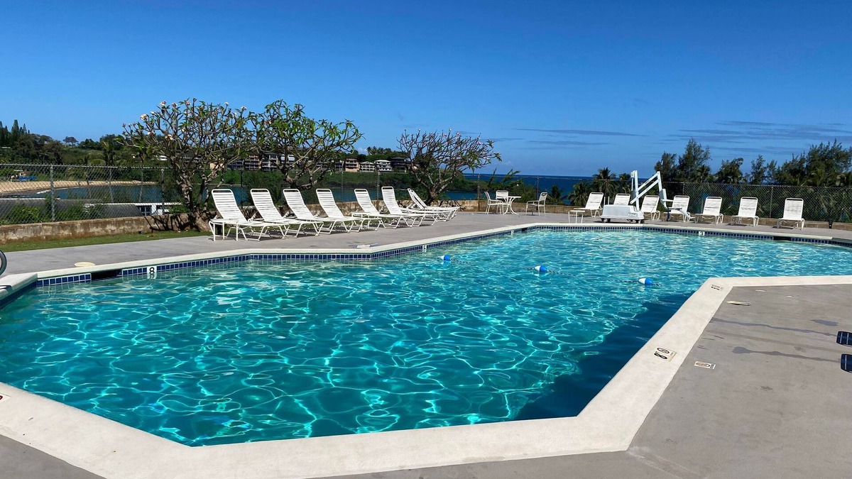 Nawiliwili Condo | Kauai resort condo up to 6 . Near beach, restaurants and shops and town close