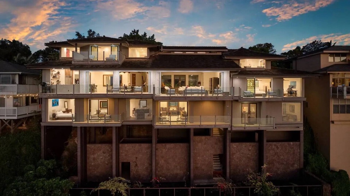 Lihue Apartment | Kauai Villa | A/C, Balcony & Beach Walks Trails