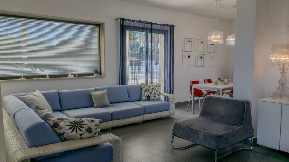 Caucana-finaiti-casuzze-finaiti Nord Apartment | Kaukana Seaside Flat with Shared Swimming Pool