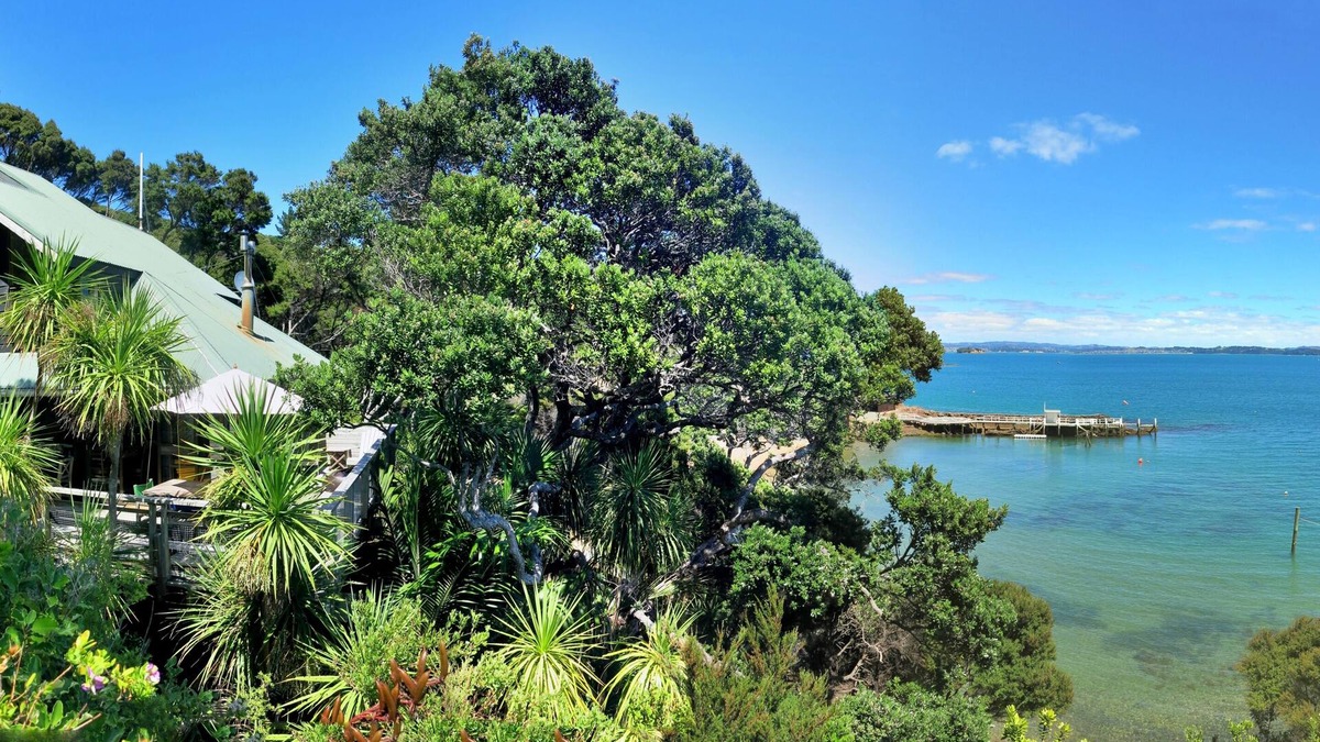 Kawau Island House | Kawau Island Treetop and Waterfront Holiday Home
