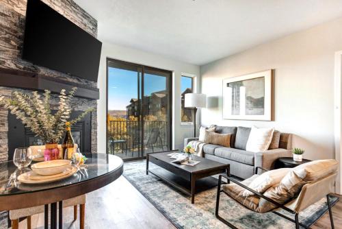 Park City Apartment | KBM Resorts Lodge at Stillwater 3 min drive to Deer Valley East Balcony with gorgeous views pool hot tubs gym MAS-2062