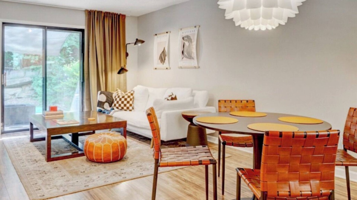 Shawnee Heights House | KContemporary Townhome