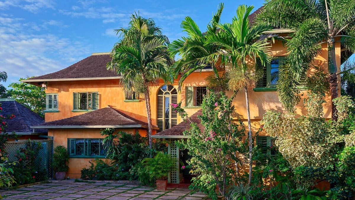 Discovery Bay Villa | KeelaWee: Premier Coastal Villa with Sea Views