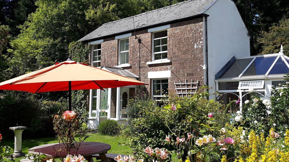 Lydney Cottage | Keeper's Cottage - pet friendly, Forest of Dean