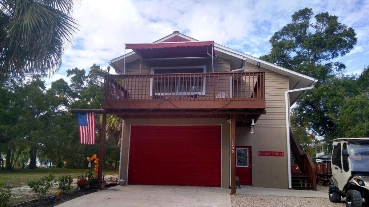Steinhatchee House | Keepin' It Reel In Town Steinhatchee