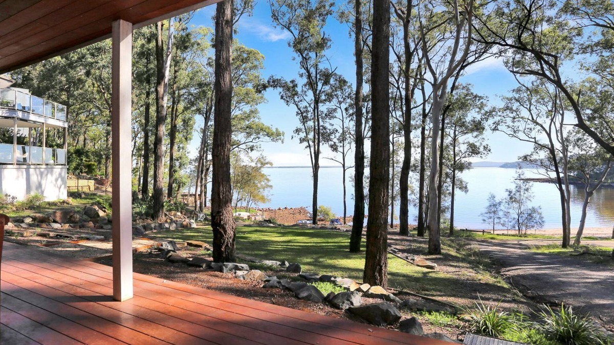 North Arm Cove House | Keera House on Heros Bay