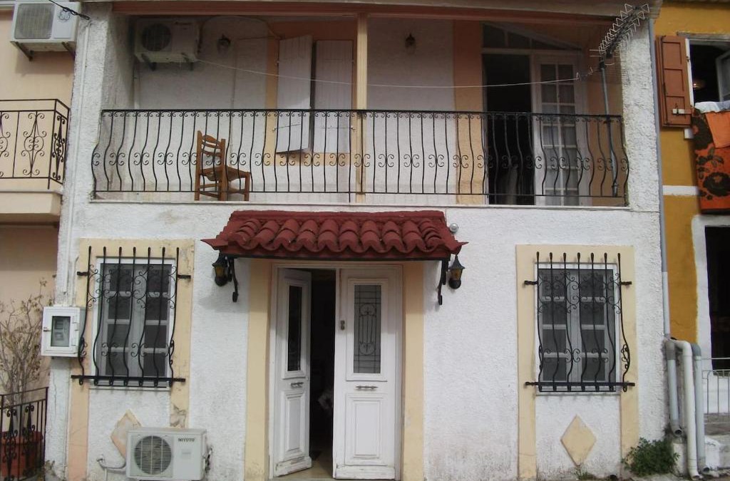 Paliki House | Kefalonia Home with view over the mountains/sea
