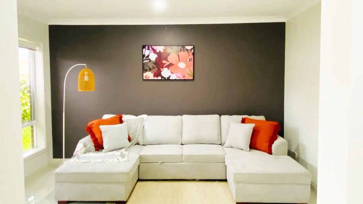 Kellyville House | Kellyville 5Br-Closed to Shops, Parks and School