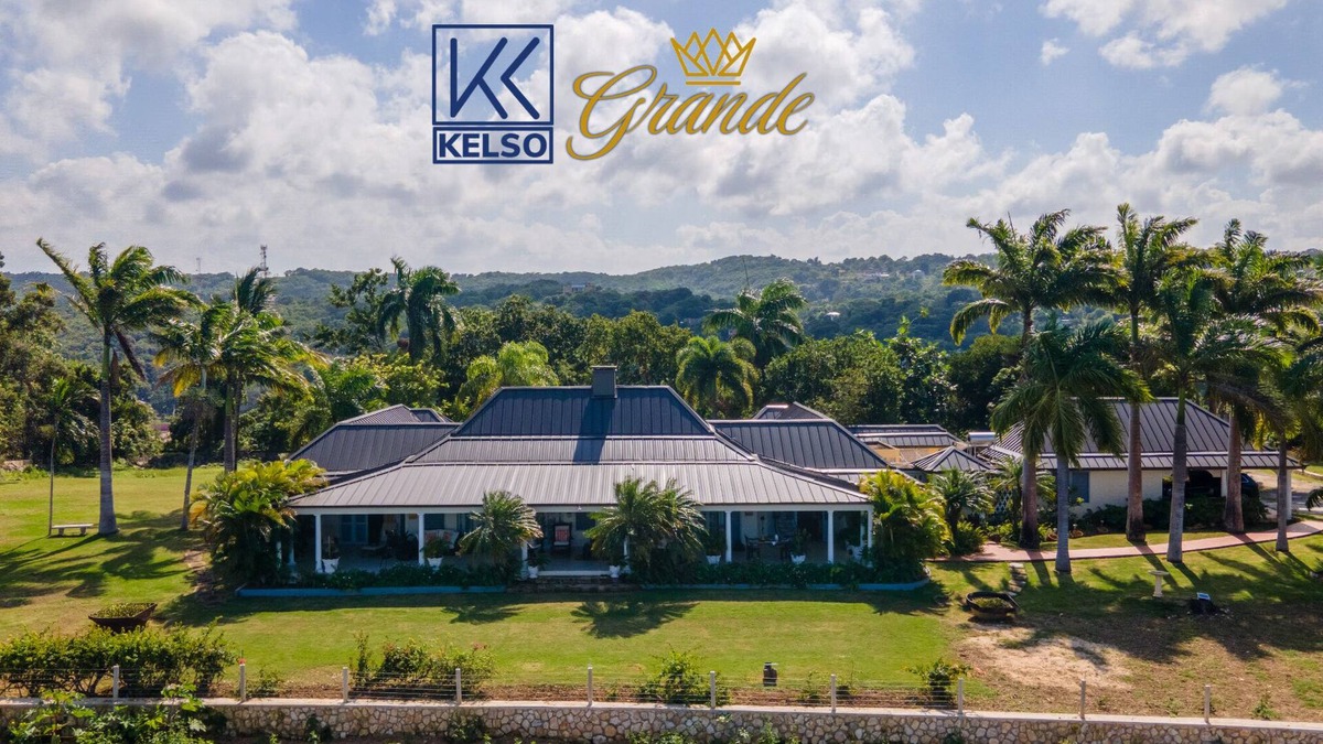Duncans Villa | Kelso Grande - 3 Bedrooms Luxury Villa.