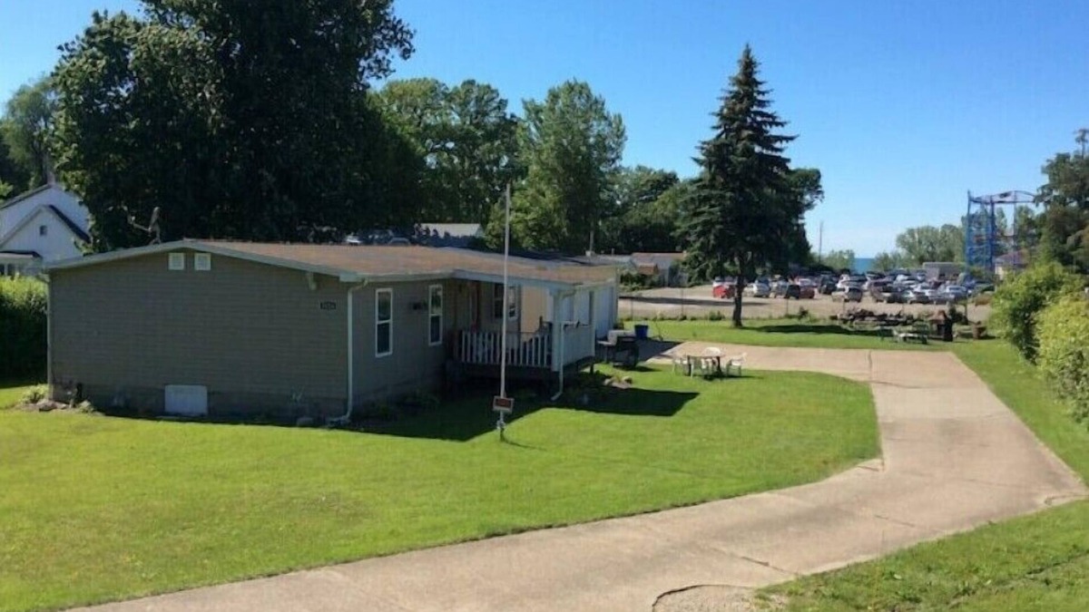 Erie Cottage | Kelso Woods with private beach access!n