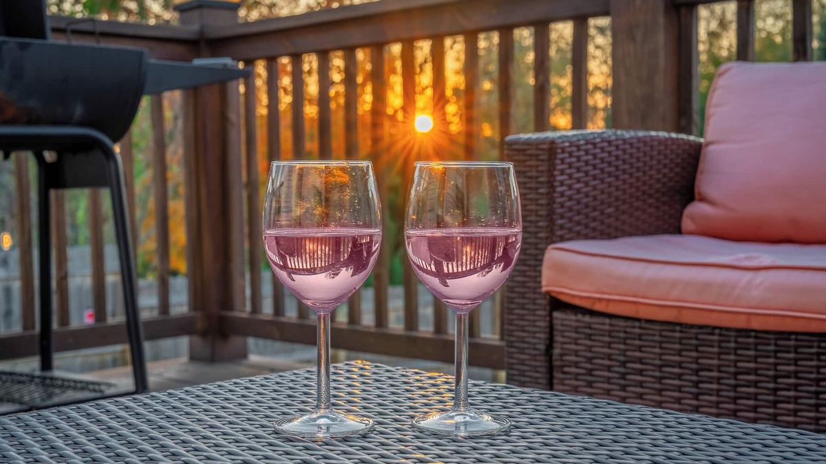Springfield House | Kentucky Chill: Hot Tub & Fire Pit on Bourbon Trail
