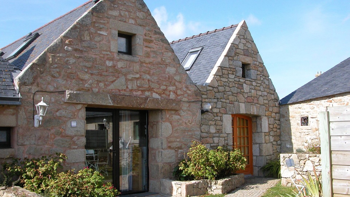 Plomeur House | Kerheol Pointe de la Torche - 200 m from the beach