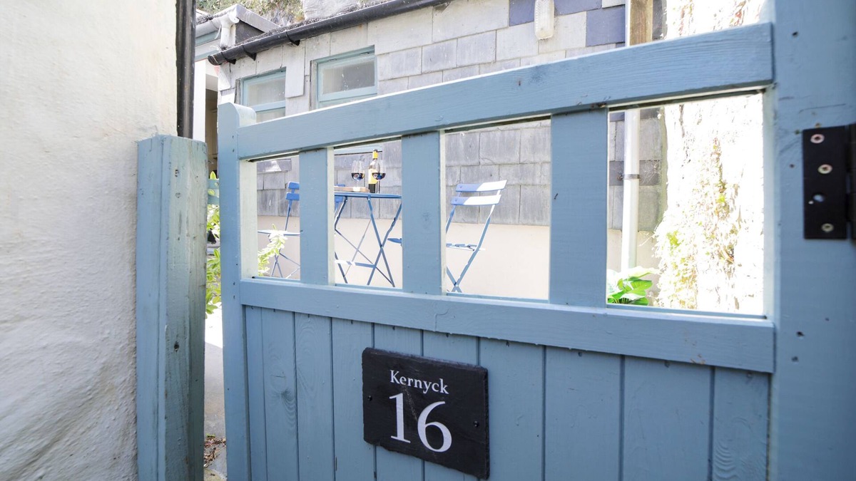 Port Isaac Cottage | Kernyck - Sleeps up to 4
