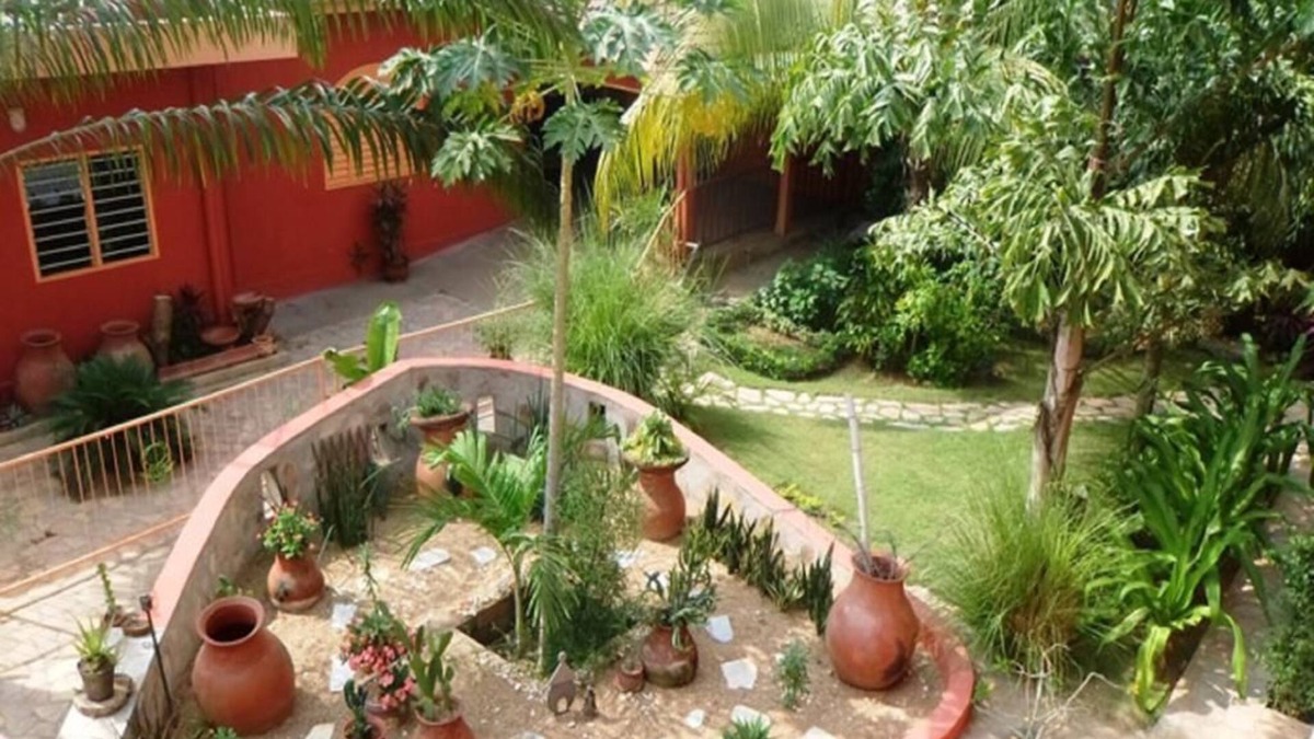 Lome House | Keryvonne