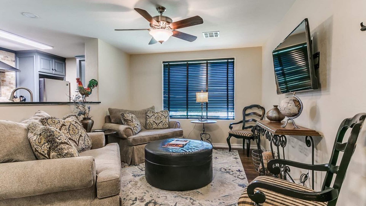 Edmond Apartment | Ketch Your Breath at This Corporate Oasis