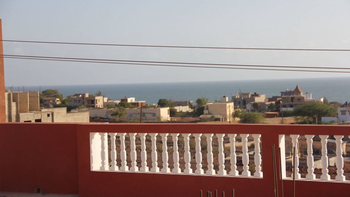 Toubab Dialao House | Keur Baba - Grand Comfort - sea view - 20 Minutes from the Airport -