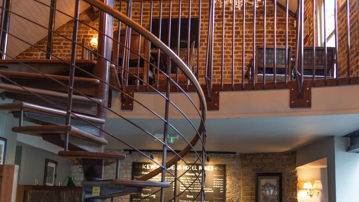 Kew Hotel | Kew Gardens Hotel