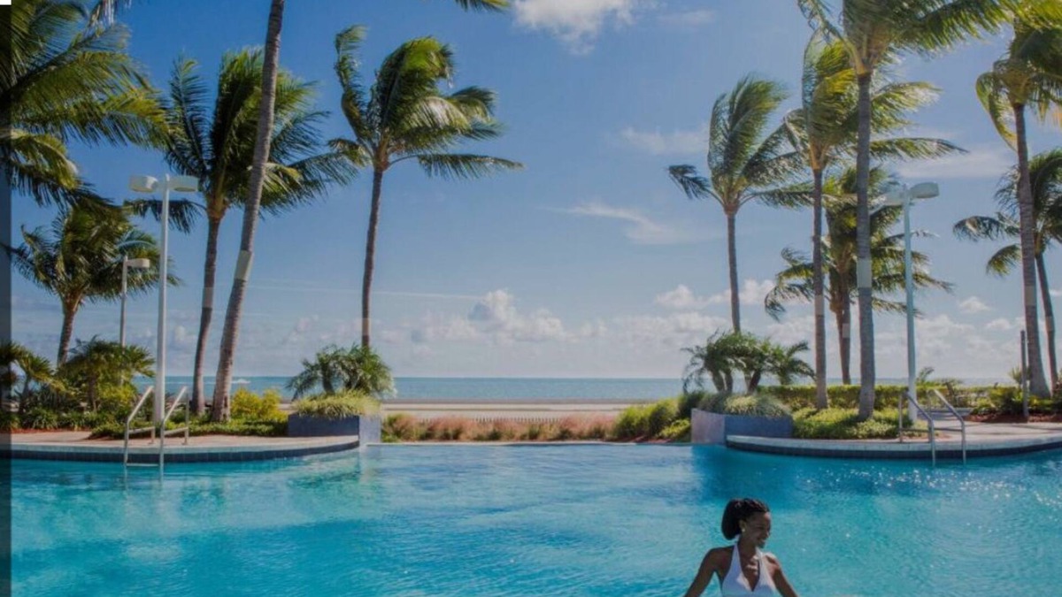 Key West Villa | Key West 2 BR Villa with full kitchen, ocean view with Infinity pool