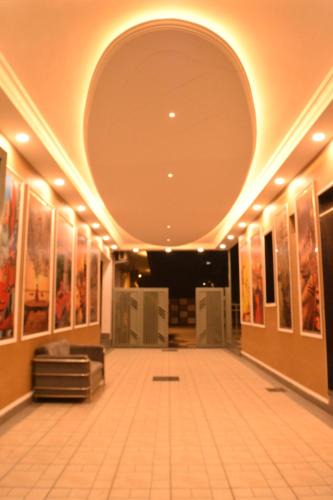Lanka Hotel | Kgh