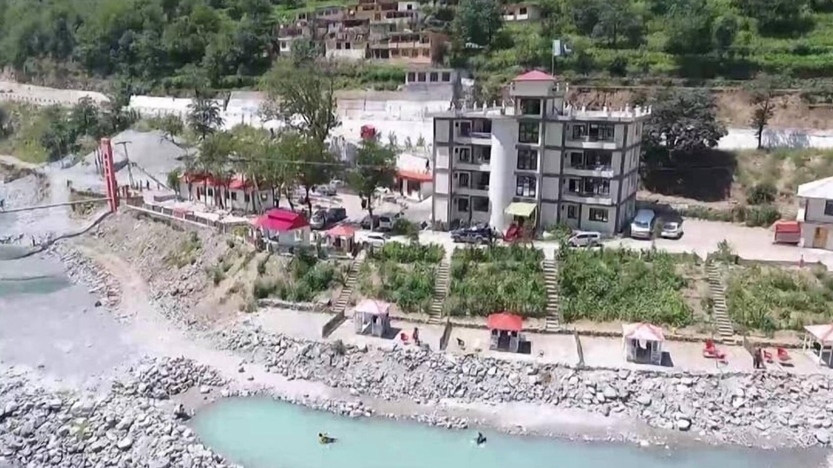 Miandam Hotel | Khans Royal Cottage Bahrain Swat