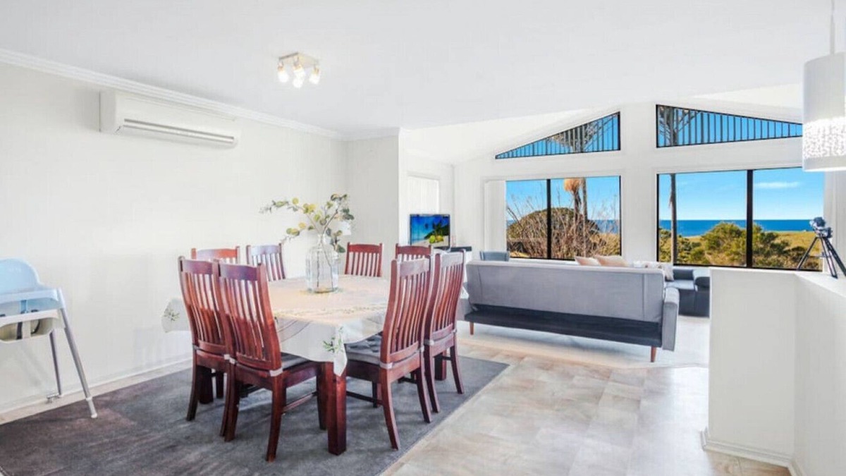 Kiama Heights Other | Kiama · Kiama Ocean View Cottage lifestyle