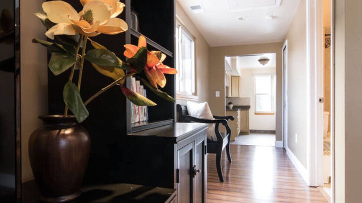 Livonia House | Kids & Eco friendly vacation house Detroit/Livonia