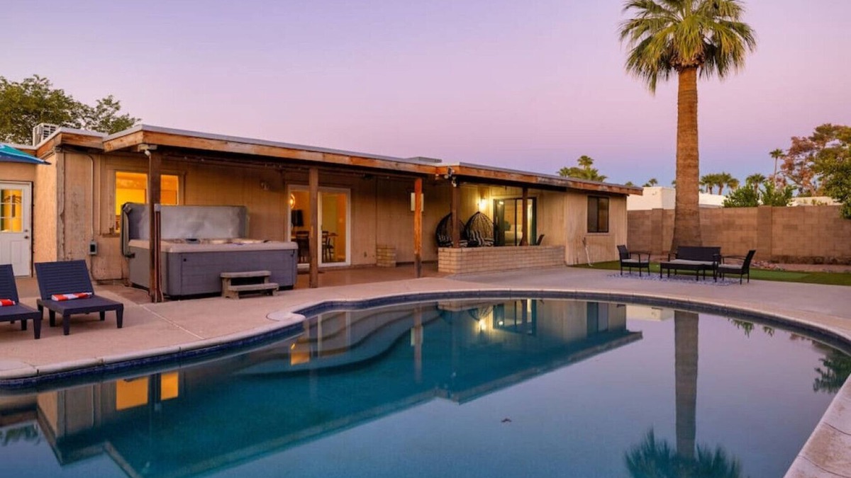 Raskin Estates House | Kierland Jewel | Pool+Spa+Game Room+Putt+Fire Pit!