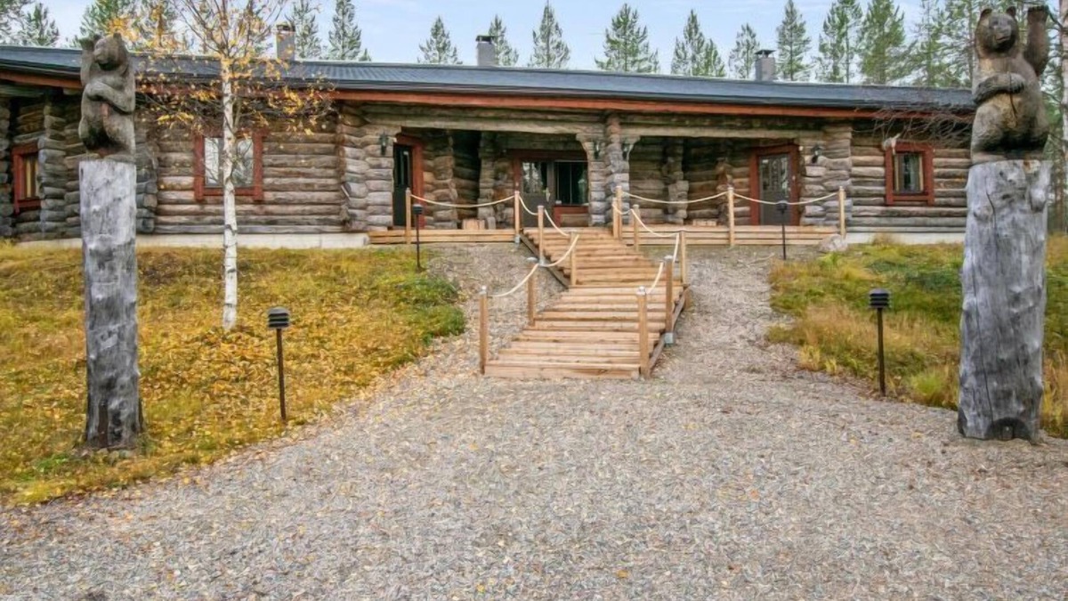 Pyhatunturi House | Kiimaselän Hovi, Kurkela by Interhome