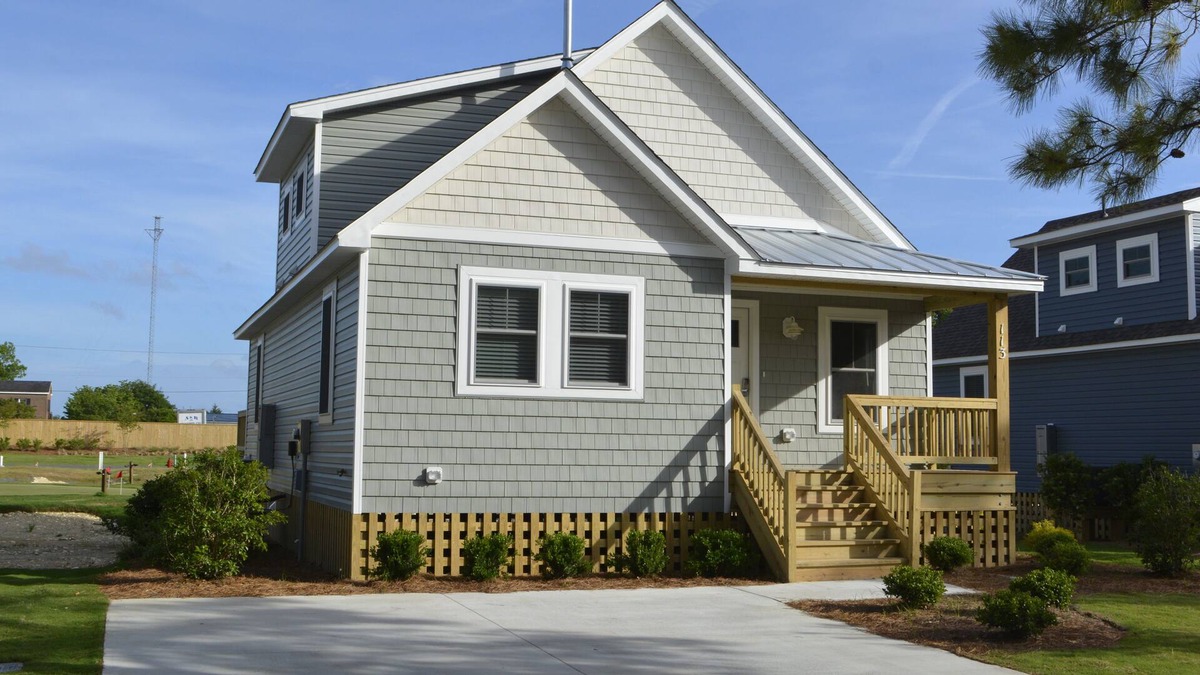 Harbinger House | KIL9106 Kilmarlic Couples. Golf Resort, Community Pool & Fitness