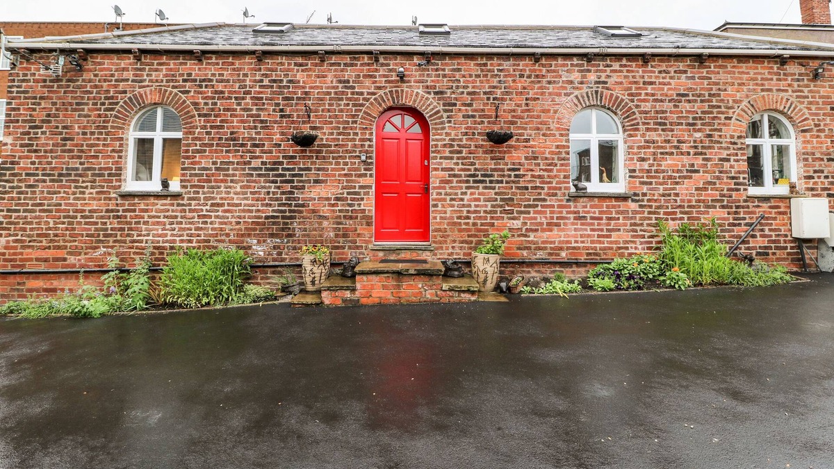 Wakefield Cottage | KILBY COACH HOUSE, romantic, character holiday cottage in Wakefield