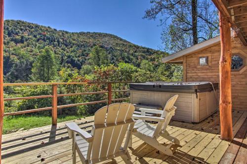 Stockbridge House | Killington Area Escape with Deck, Views and Hot Tub!