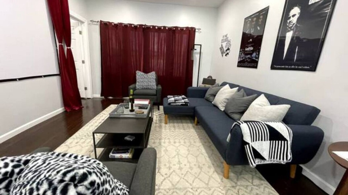 Constable Hook Apartment | King Bd - Deck - 80" Movie Screen