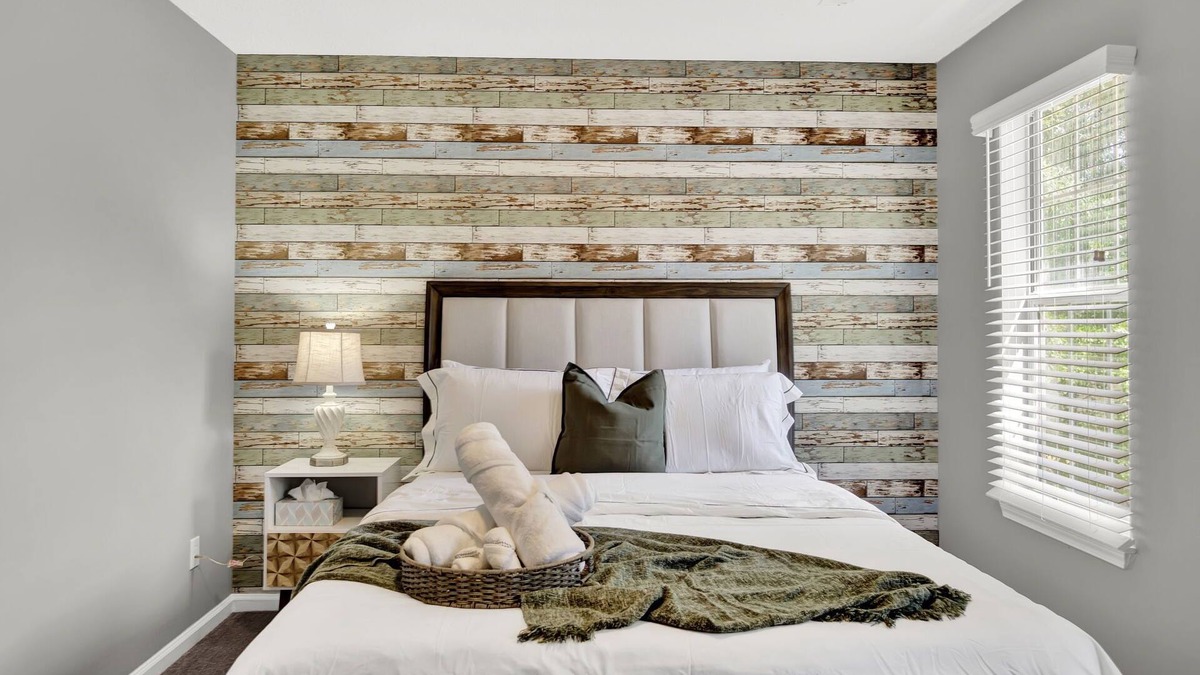 Toddville Road House | King Bed - Close to Airport - Close to Uptown