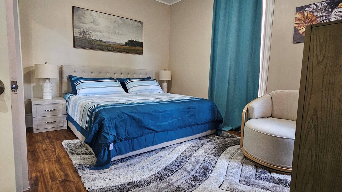 Peterborough Apartment | King Comfort Retreat